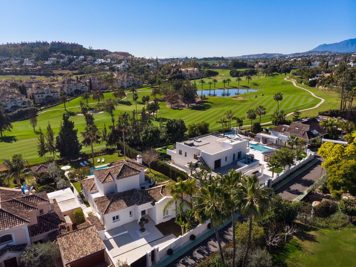 Beautiful Frontline Golf Villa – Nueva Andalucia-Marbella real state
