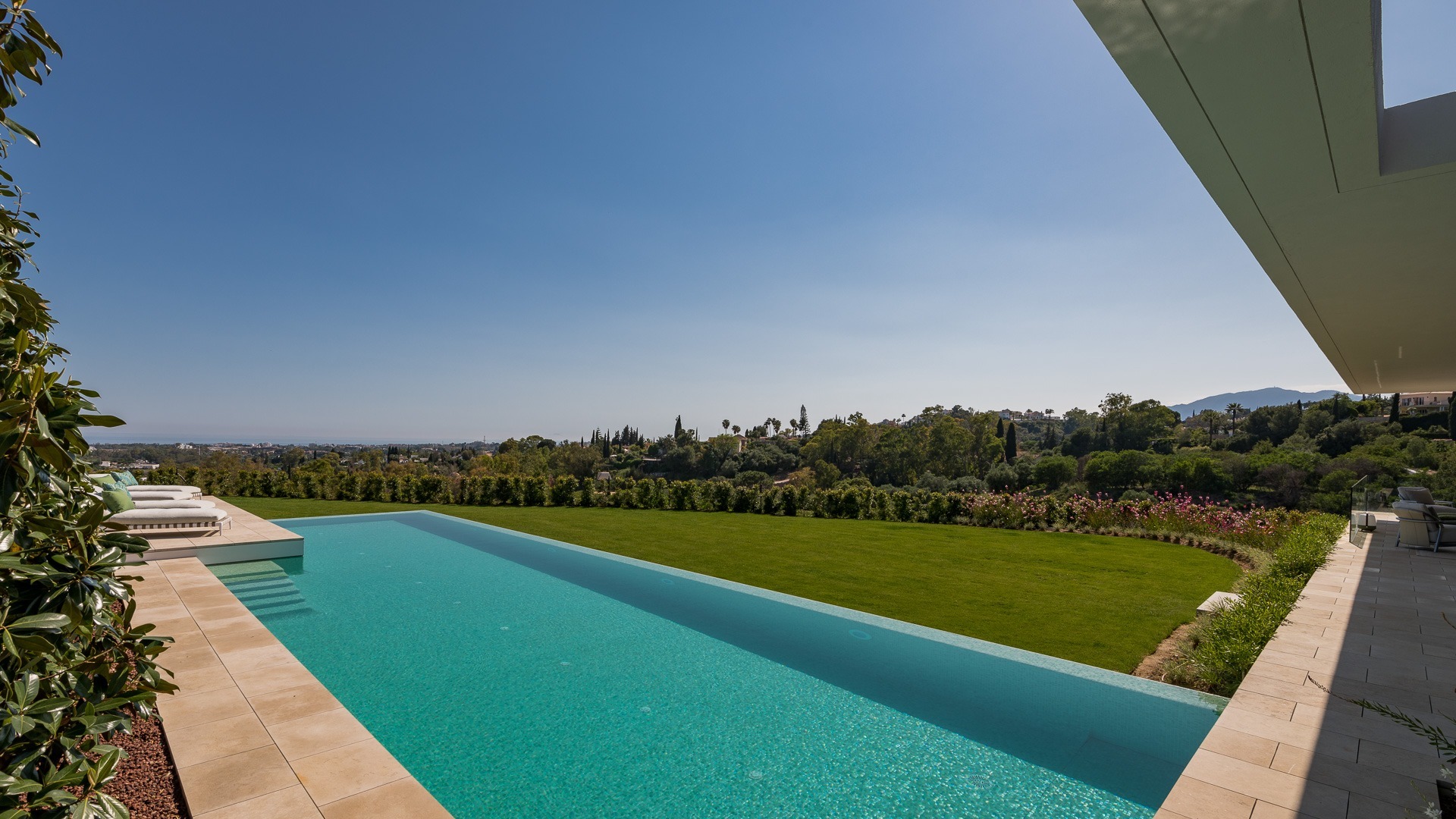 Exclusive top villa swimming pool - El Herrojo - Benahavis
