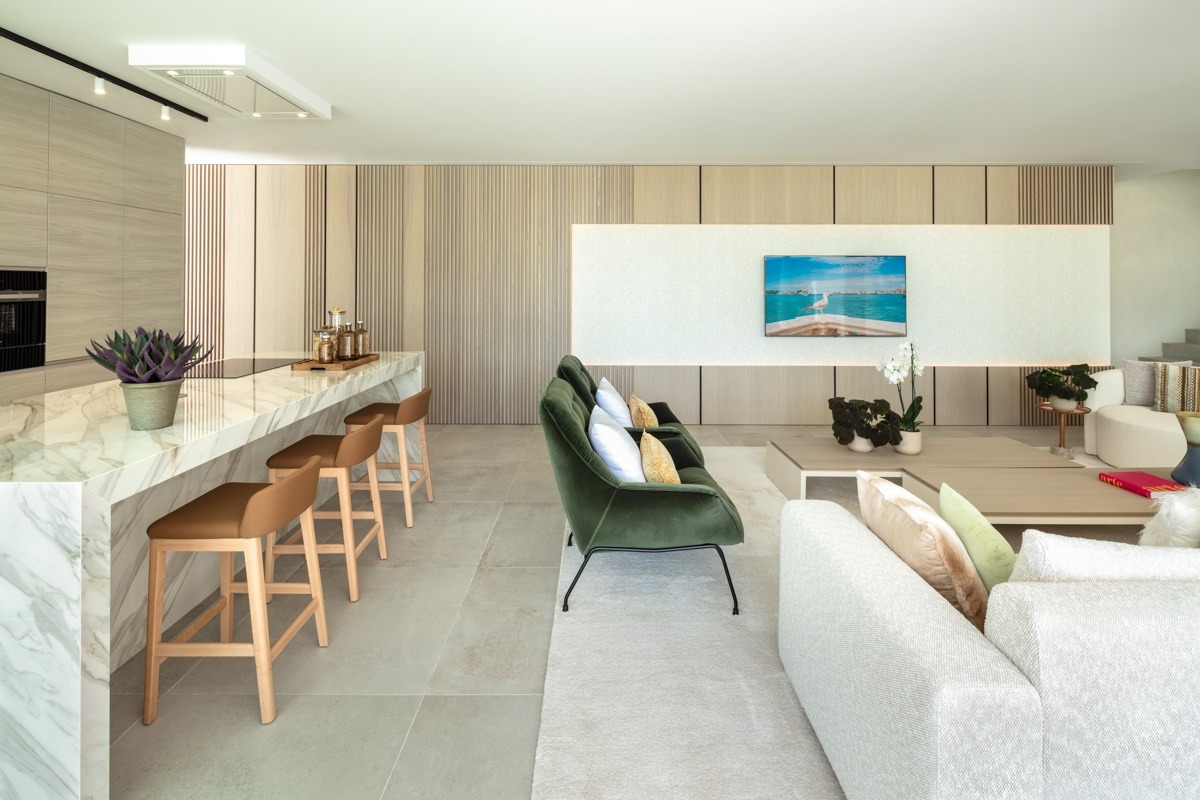 Luxurious L.A.-style villa living room- Nueva Andalucia - Marbella