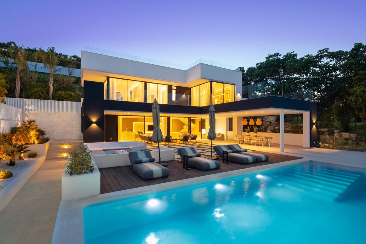Luxurious L.A.-style villa swimming pool at night- Nueva Andalucia - Marbella